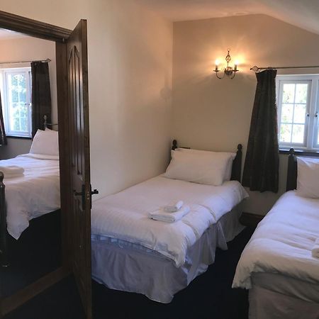 Great Trethew Manor Hotel & Self Catering Lodges リスカード エクステリア 写真