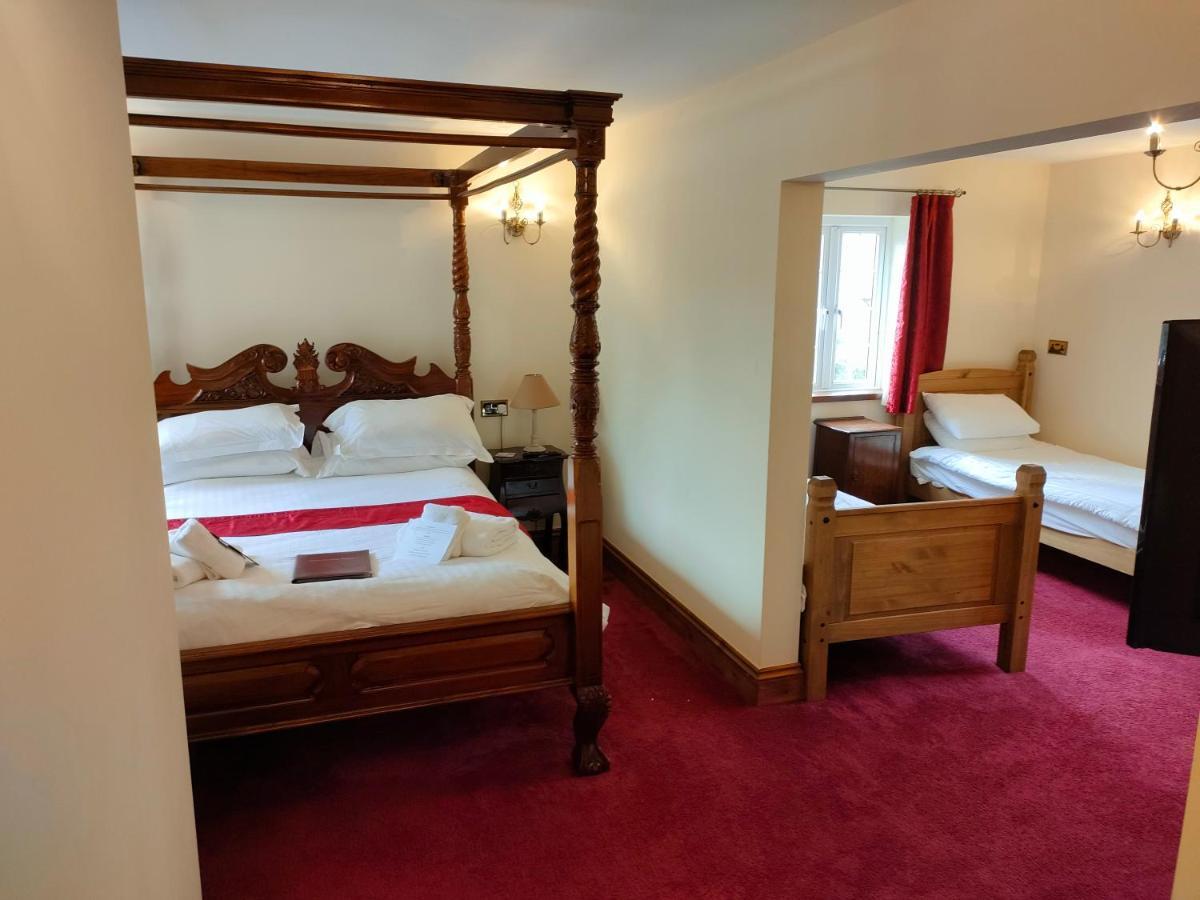 Great Trethew Manor Hotel & Self Catering Lodges リスカード エクステリア 写真