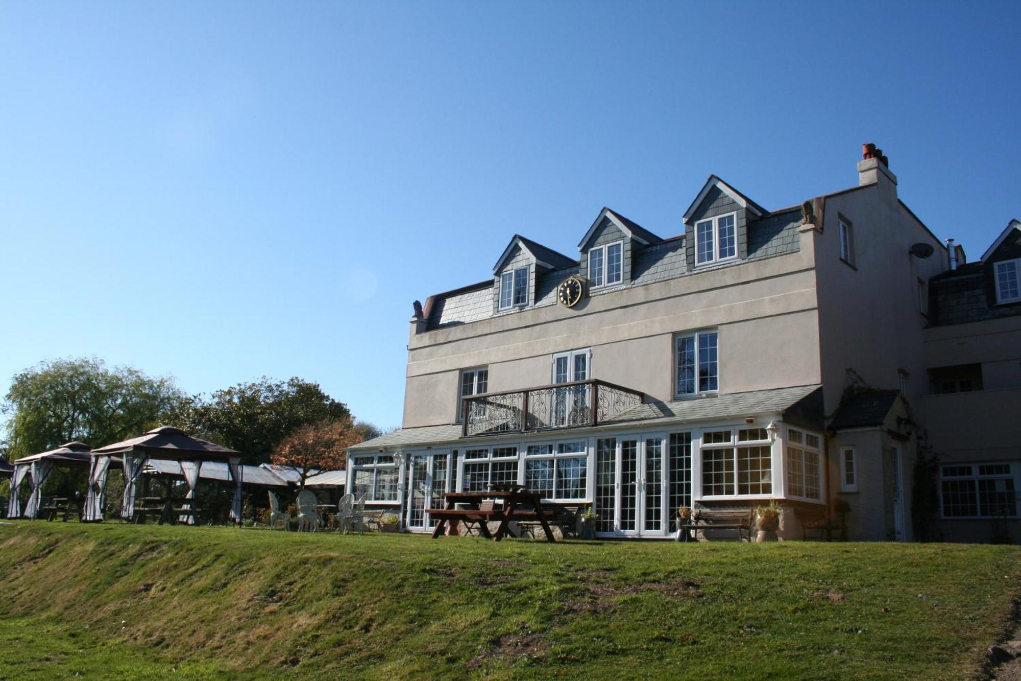 Great Trethew Manor Hotel & Self Catering Lodges リスカード エクステリア 写真