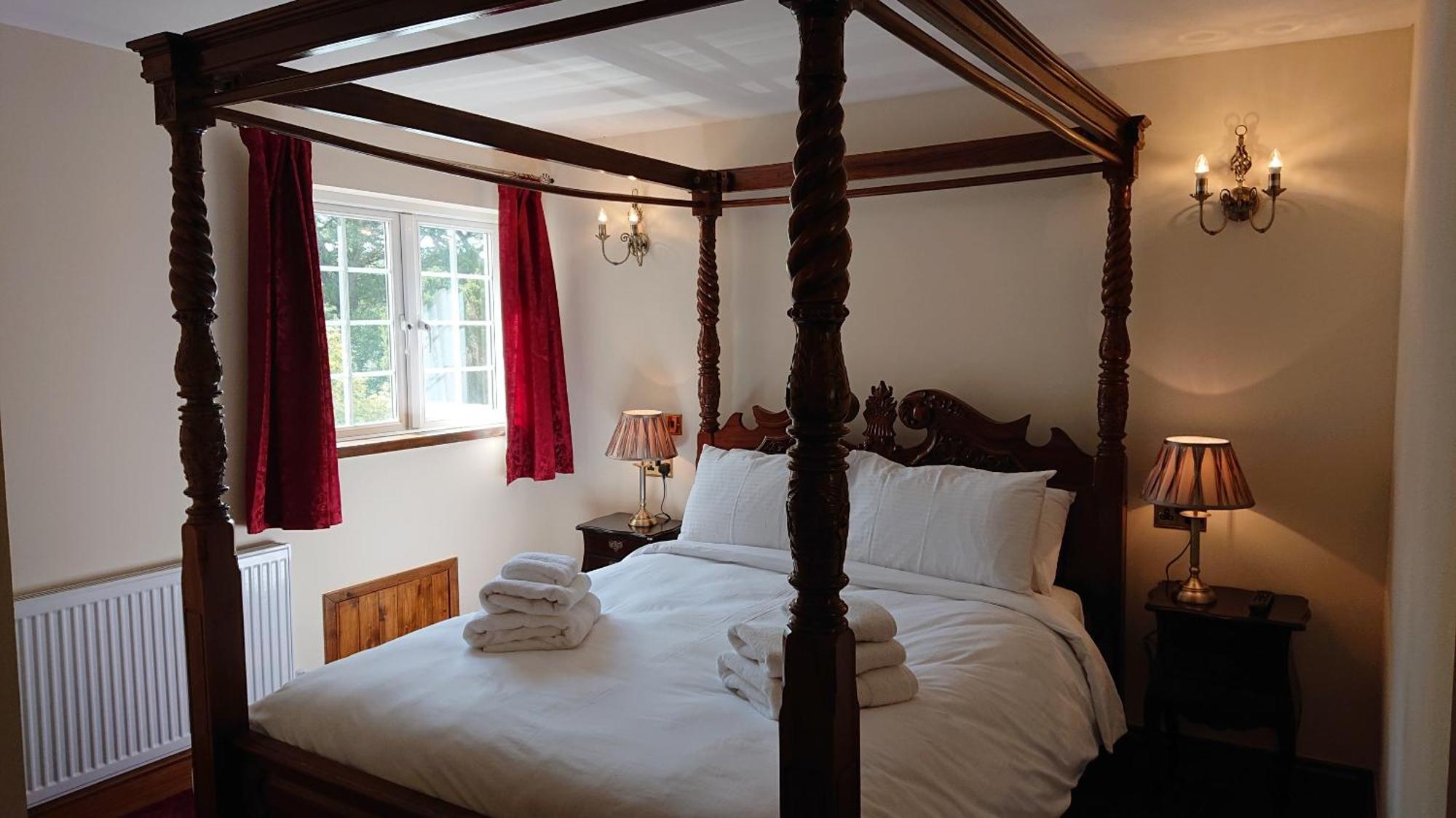 Great Trethew Manor Hotel & Self Catering Lodges リスカード エクステリア 写真