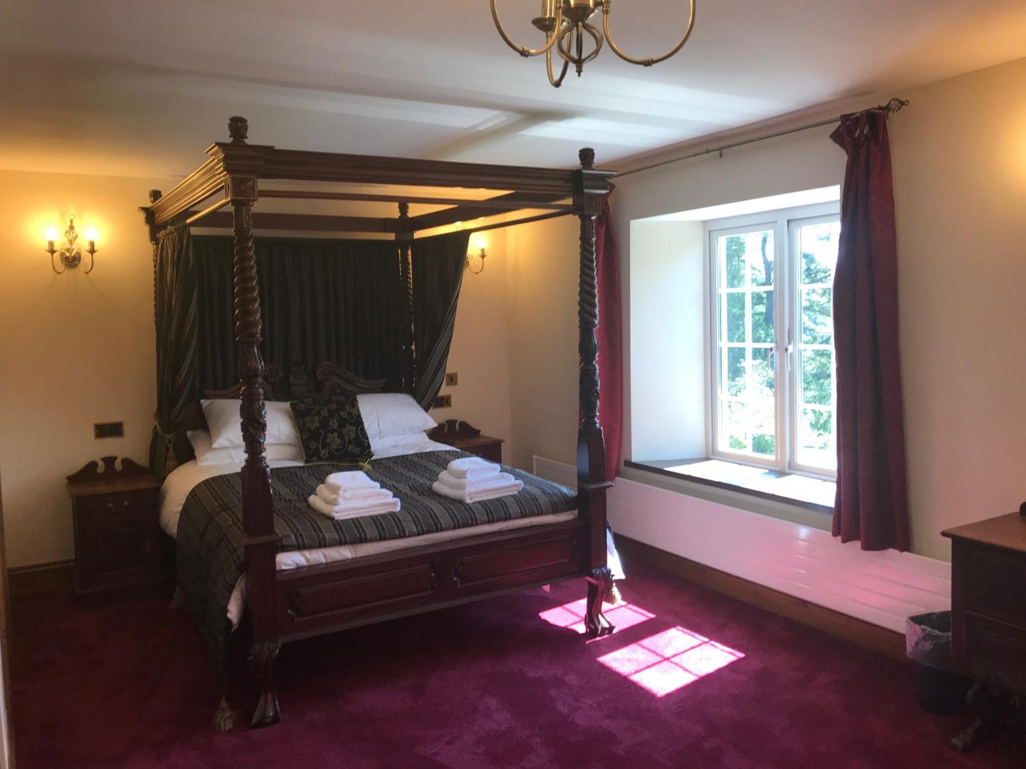 Great Trethew Manor Hotel & Self Catering Lodges リスカード 部屋 写真