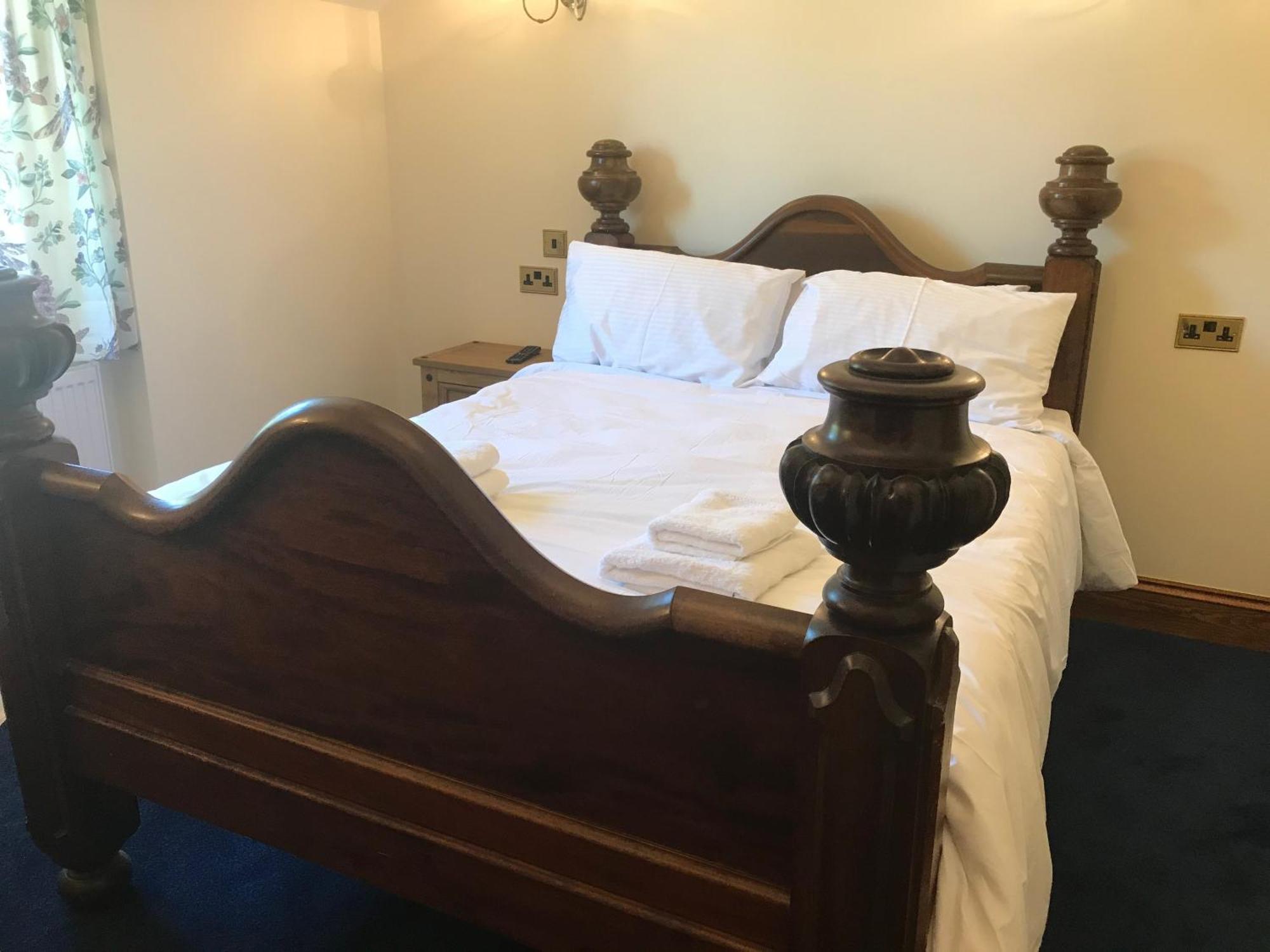 Great Trethew Manor Hotel & Self Catering Lodges リスカード エクステリア 写真