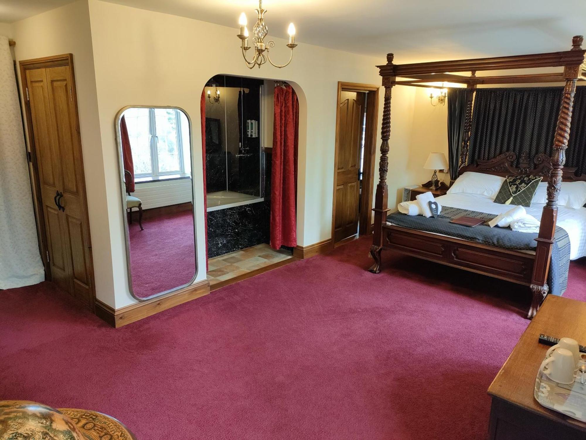 Great Trethew Manor Hotel & Self Catering Lodges リスカード 部屋 写真